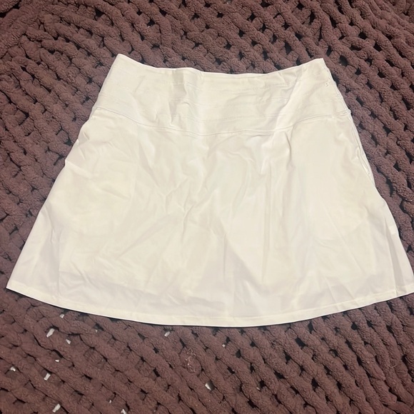 Ruby Ribbon skort white size large - Picture 1 of 5
